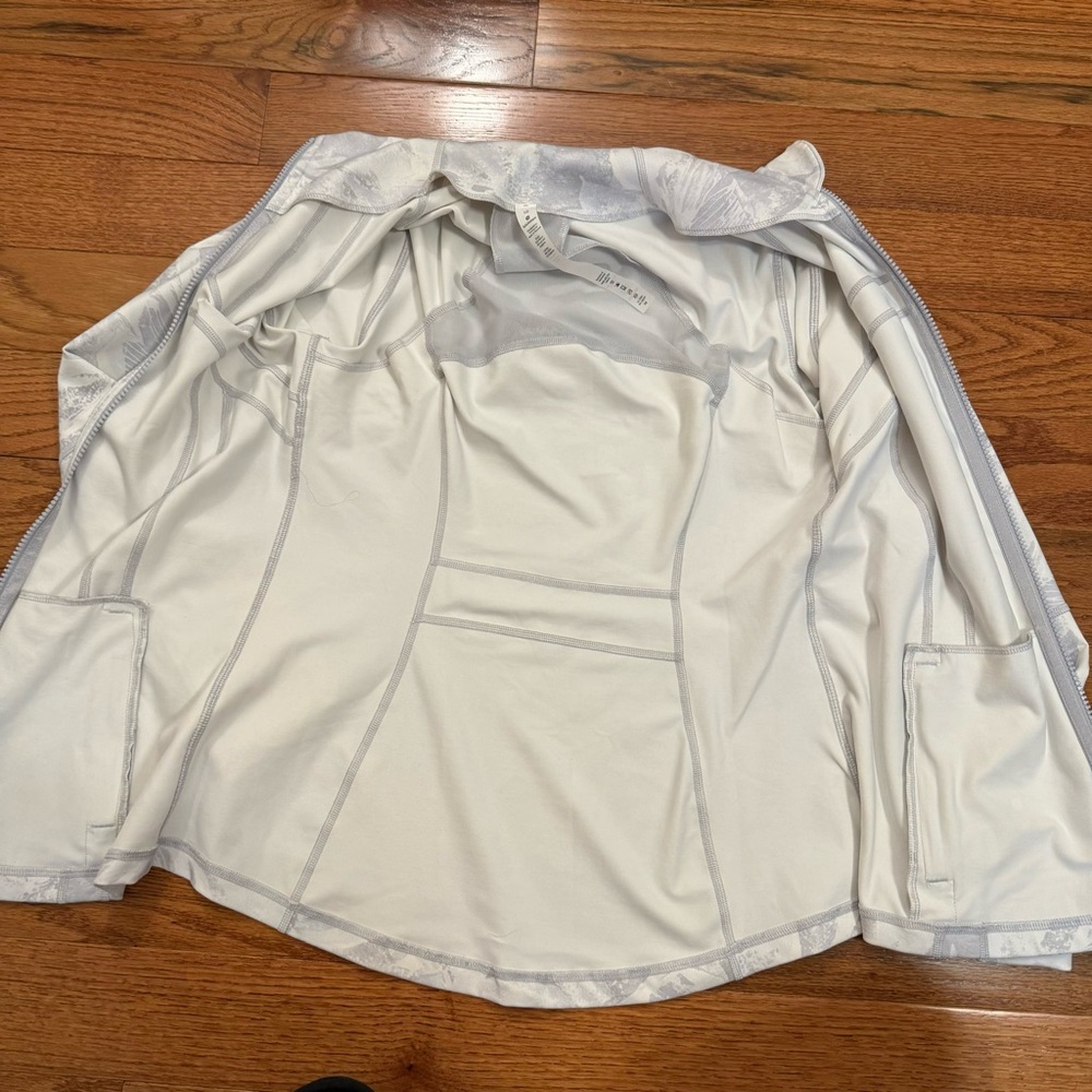 Lululemon Define Jacket - Picture 12 of 12